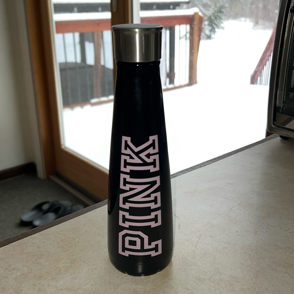 PINK Sip by Swell water bottle. 15oz/450ml.